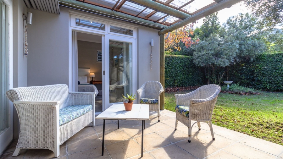 To Let 5 Bedroom Property for Rent in Onrus Western Cape